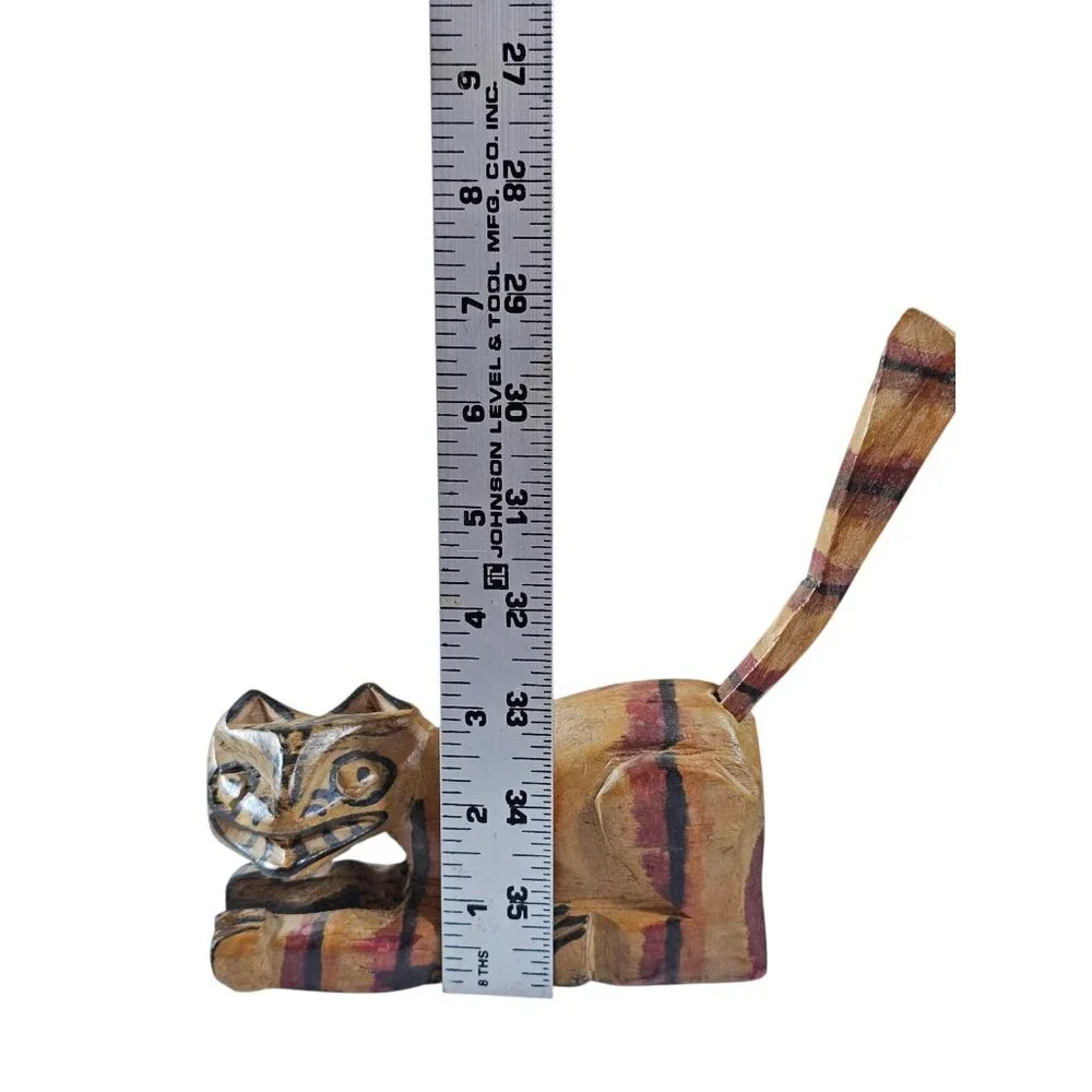 Vintage Guatemala Hand Carved Wood Cat Figurine Folk Art Painted Striped Wooden - Picture 9 of 10